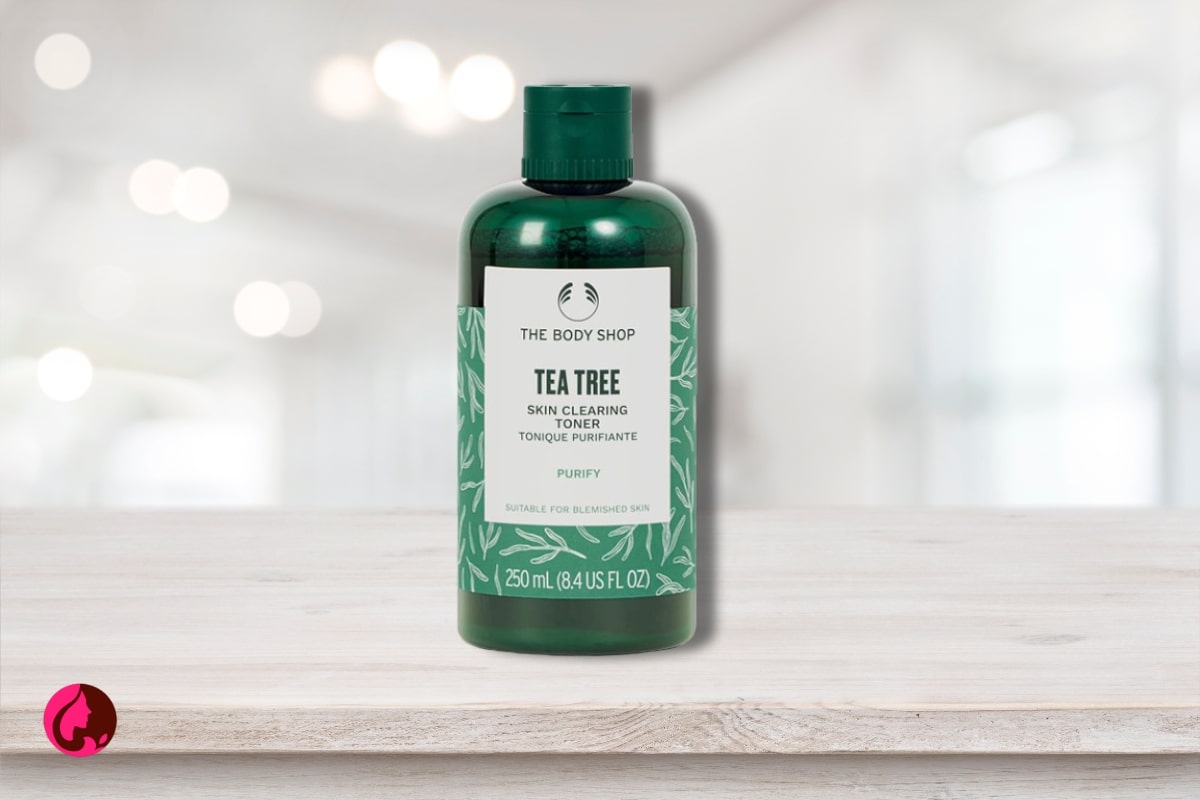 The Body Shop Tea Tree Skin Clearing Toner)